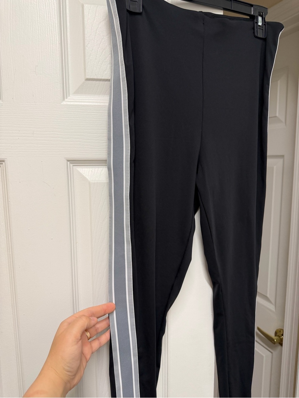 NWT Fabletics Motion365+ Twisted Stripe Pull-On Pants Black Size XL (12–14) - Picture 7 of 14